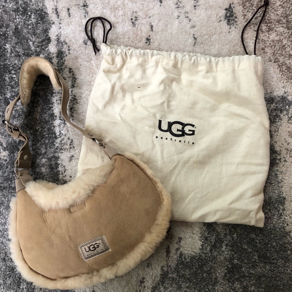 Vintage UGG Australia baguette with dust bag.